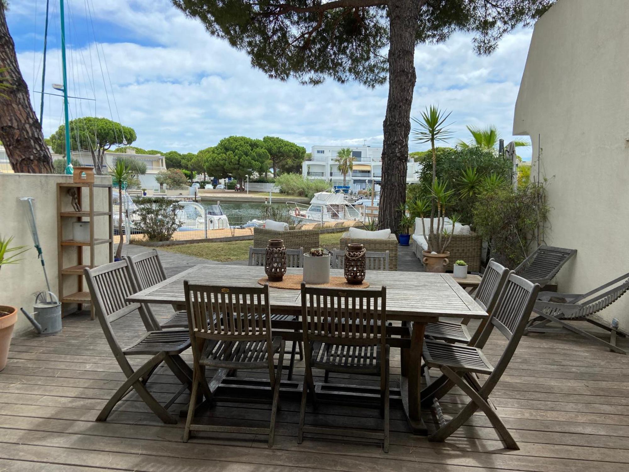 Marina Avec Place De Bateau A Port Camargue Le Grau-du-Roi Extérieur photo
